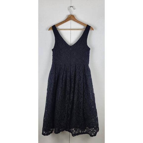 Bardot Lace Fit and Flare Sleeveless V Neck Floral Flirty Midi Dress | US 8 - Picture 5 of 9